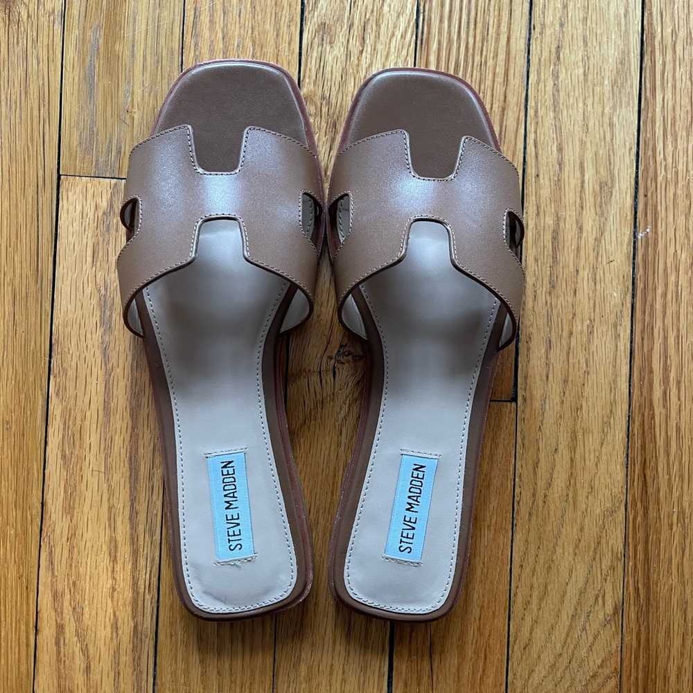 Steve Madden Women's Haydn Cognac Leather Brown Slide Sandals 9 Brand New in Box